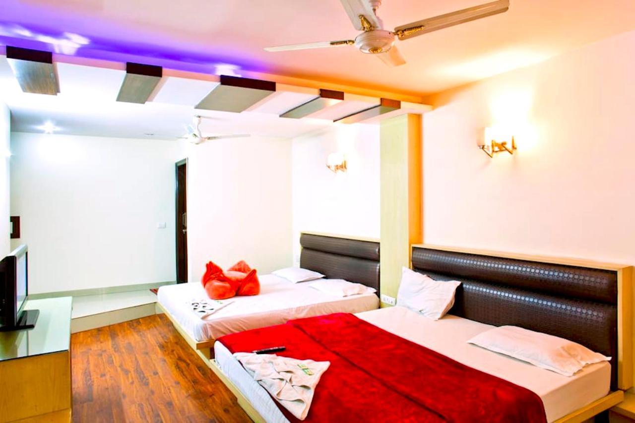 Hotel Milan Deluxe New Delhi Exterior foto